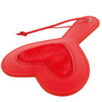 Packa z czerwonej ekoskóry. Ozdobiona sercem z pluszu. Mocne doznania. - obrazek 3