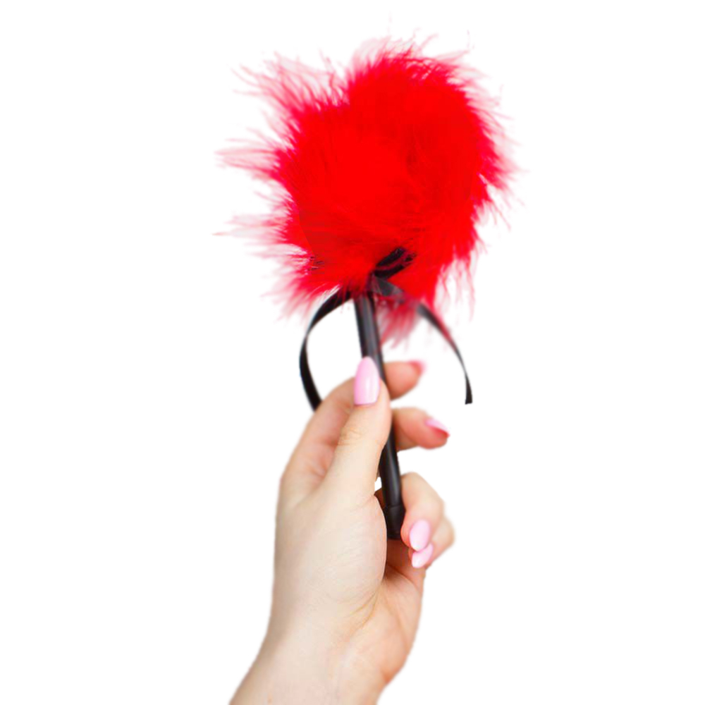 puszekczerwony2.jpg Puszek do podniecających pieszczot w sypialni. - obrazek 1